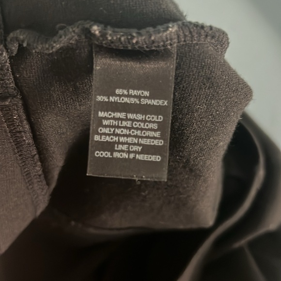 WHITE HOUSE BLACK MARKET CROPPED PEDAL PUSHERS BLACK STRETCH CAPRI PANTS MEDIUM - Picture 9 of 10